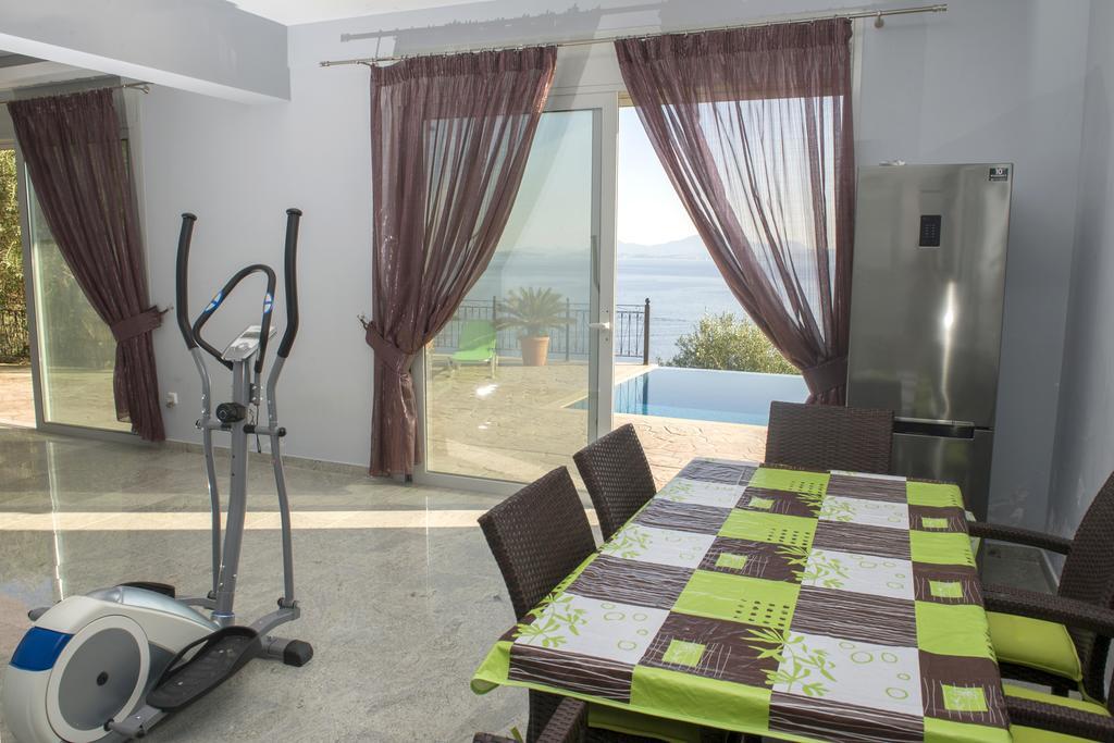 Villa Daniella Studio With Private Pool Nisaki  Oda fotoğraf
